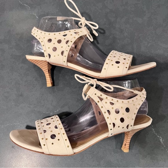 Stuart Weizmann sz 11N Circular strappy studded kitten heels in cream leather - Picture 11 of 15